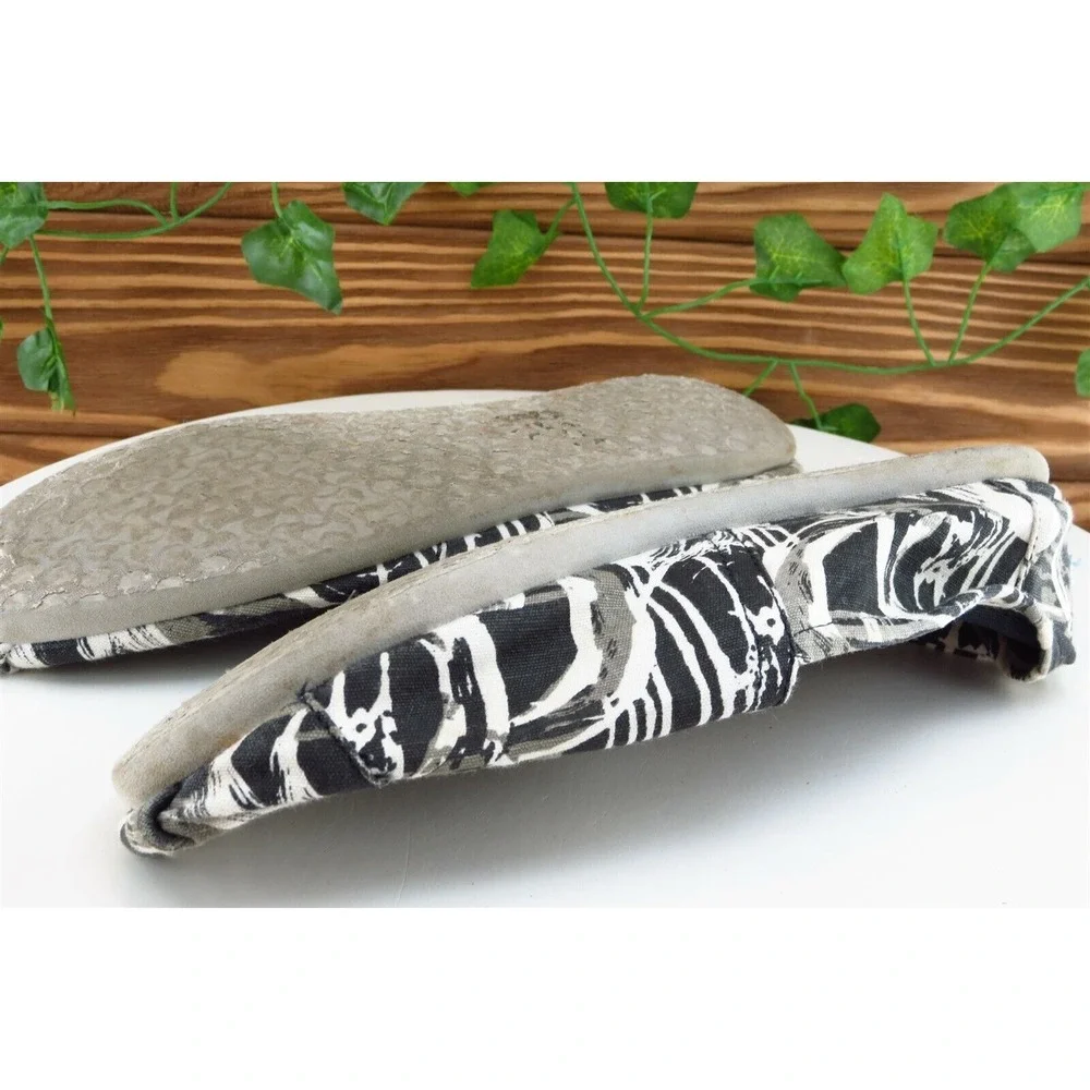 Toms Women Sz 8.5 M Gray Flat‎ Fabric Shoes